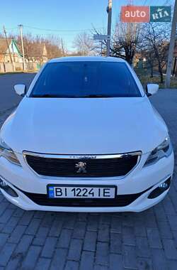 Седан Peugeot 301 2020 в Миргороде