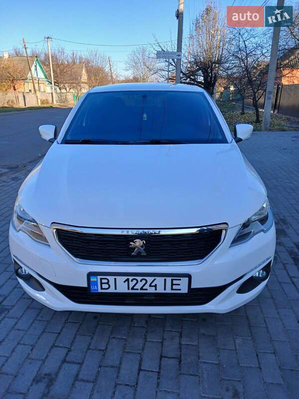 Седан Peugeot 301 2020 в Миргороде