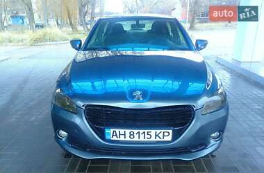 Седан Peugeot 301 2013 в Олександрії