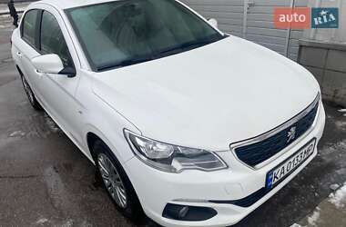 Седан Peugeot 301 2017 в Киеве