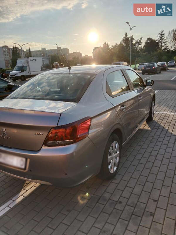 Седан Peugeot 301 2019 в Ірпені