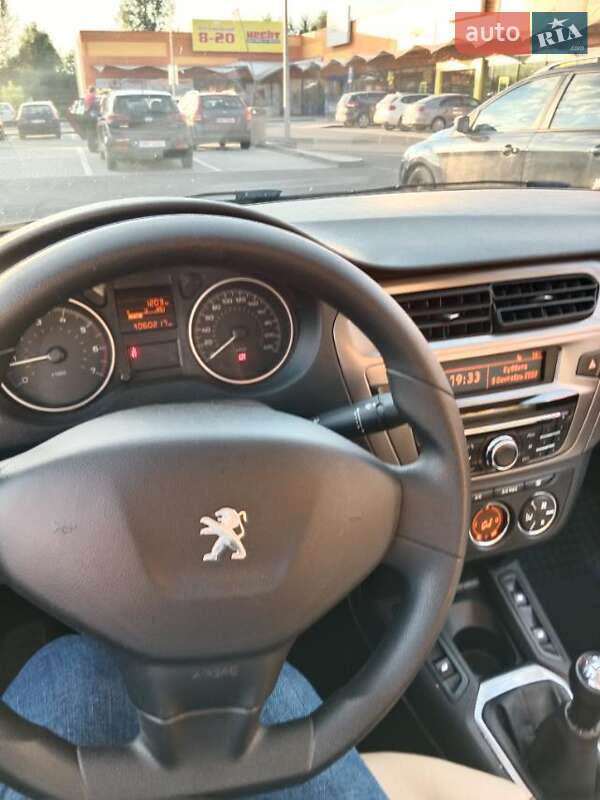 Седан Peugeot 301 2019 в Ірпені