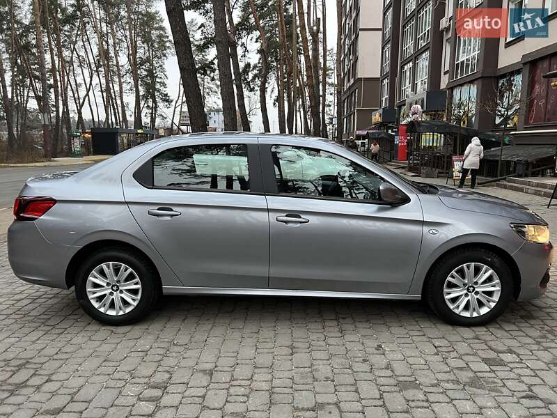 Седан Peugeot 301 2020 в Ирпене