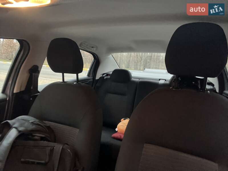 Седан Peugeot 301 2020 в Ирпене