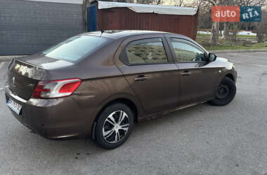 Седан Peugeot 301 2013 в Одесі