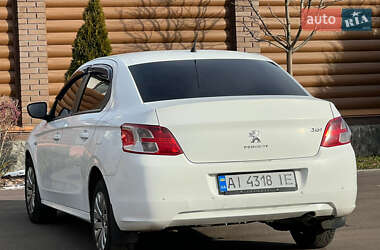 Седан Peugeot 301 2013 в Києві