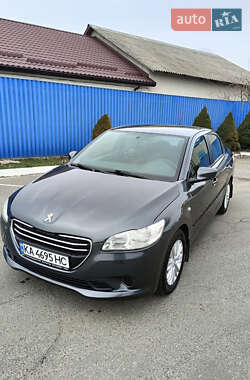 Седан Peugeot 301 2013 в Києві