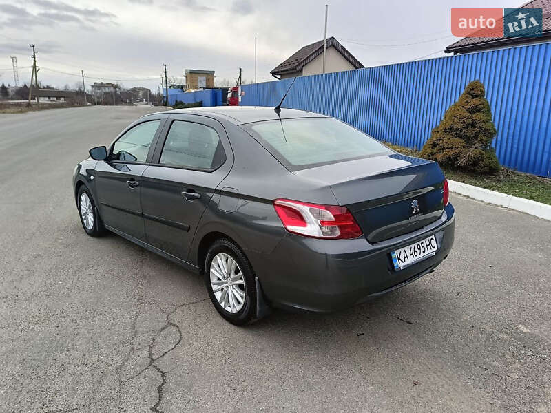 Седан Peugeot 301 2013 в Києві