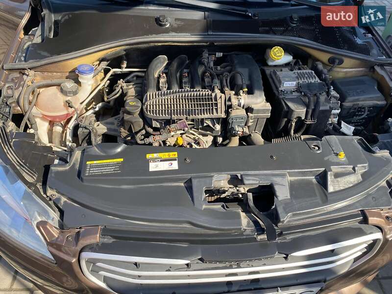 Седан Peugeot 301 2016 в Івано-Франківську