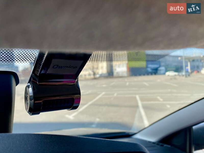 Седан Peugeot 301 2016 в Івано-Франківську