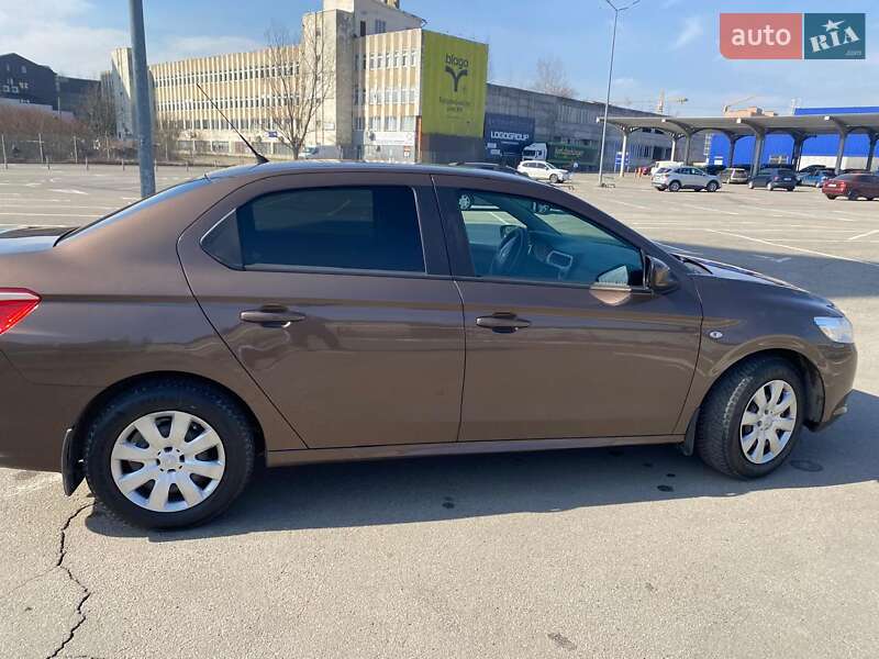 Седан Peugeot 301 2016 в Івано-Франківську