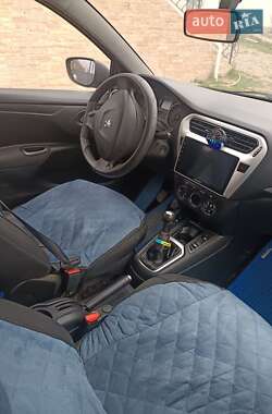 Седан Peugeot 301 2016 в 