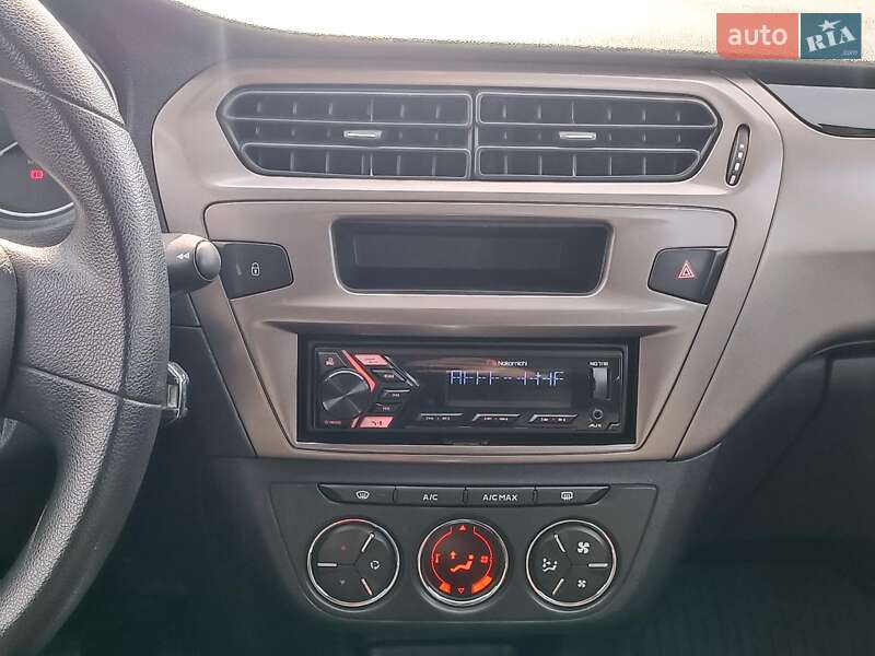 Седан Peugeot 301 2018 в Харькове