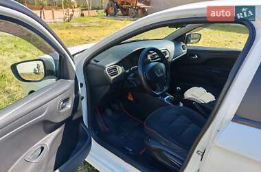 Седан Peugeot 301 2015 в 