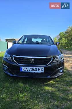 Седан Peugeot 301 2021 в Немирове