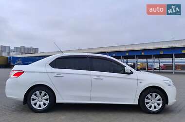 Седан Peugeot 301 2013 в 