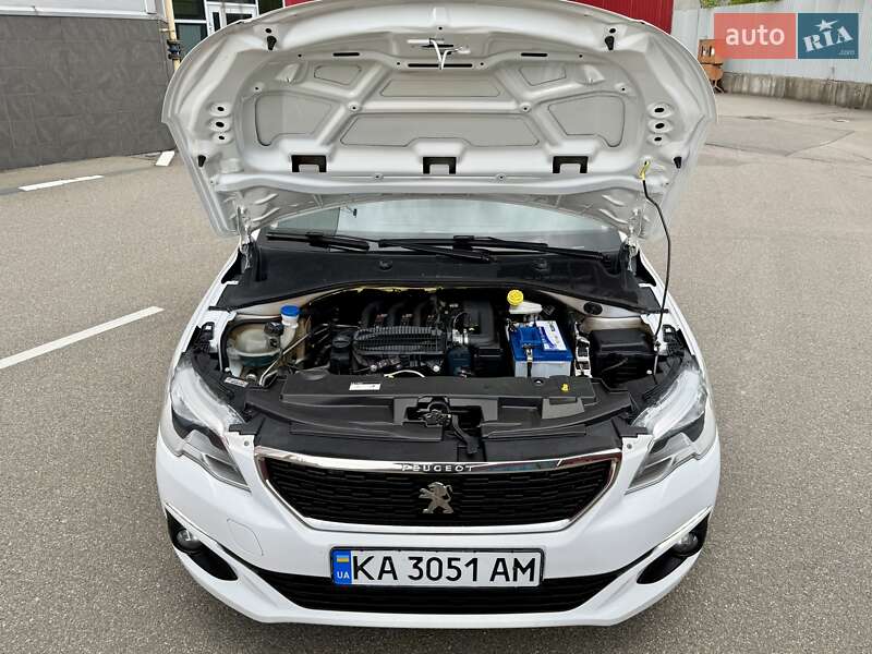 Седан Peugeot 301 2020 в Киеве