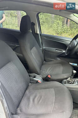 Седан Peugeot 301 2013 в 