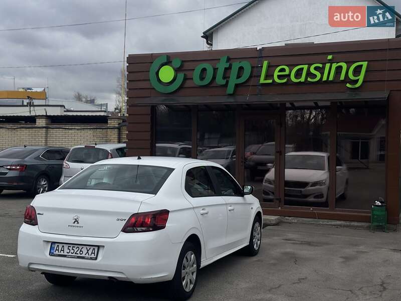 Седан Peugeot 301 2018 в Киеве