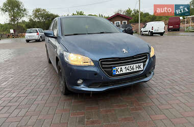 Седан Peugeot 301 2015 в Житомирі