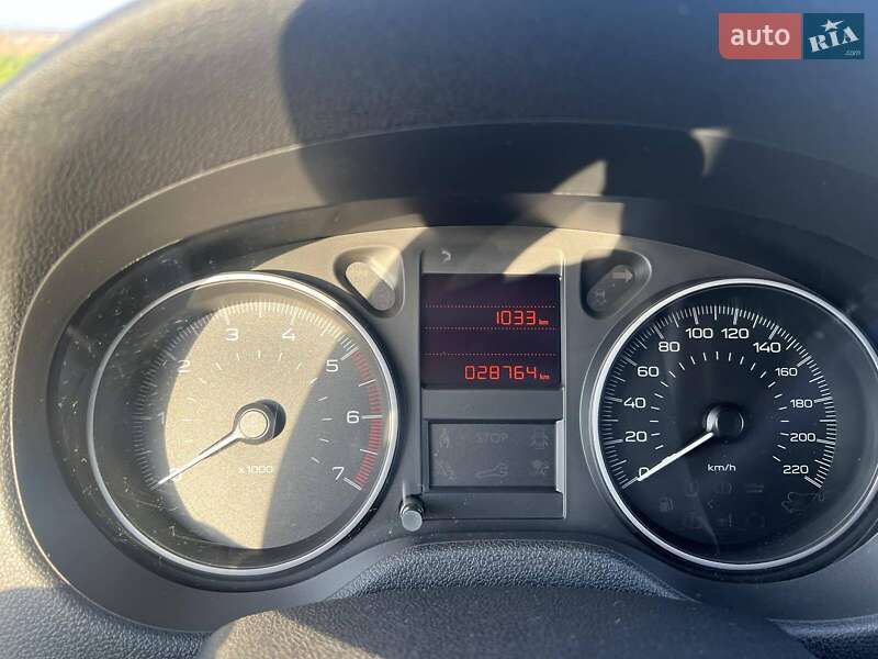 Седан Peugeot 301 2019 в Киеве