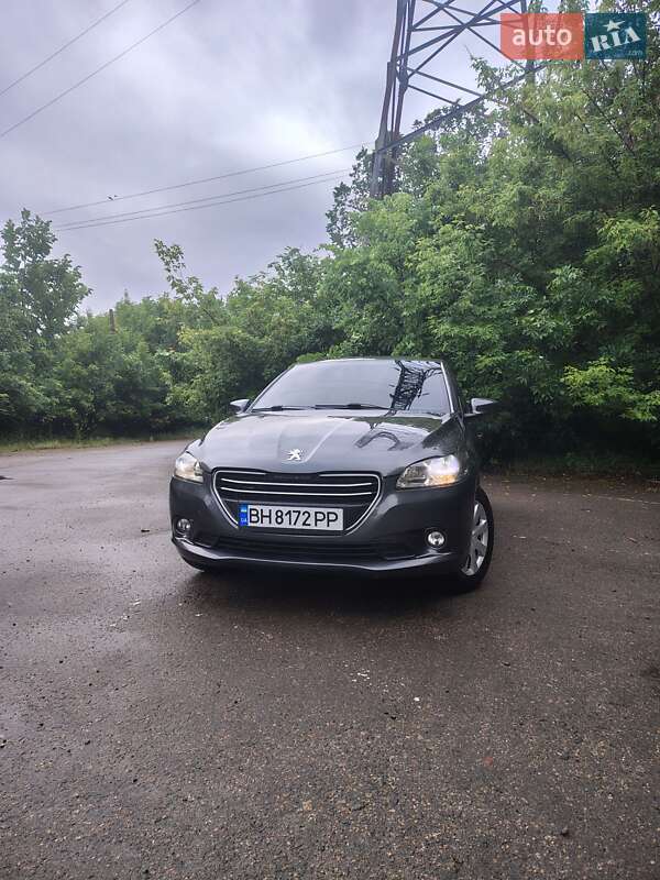 Седан Peugeot 301 2016 в Роздільній