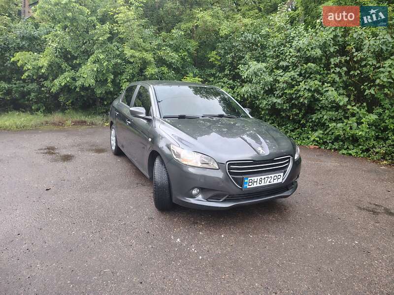 Седан Peugeot 301 2016 в Роздільній