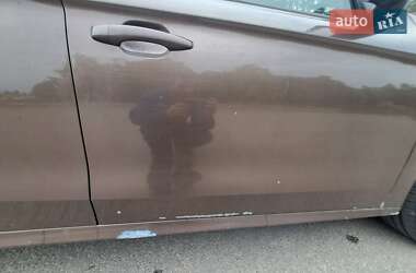 Седан Peugeot 301 2016 в 