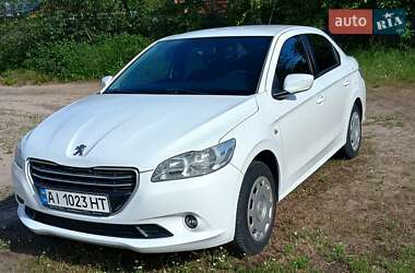 Седан Peugeot 301 2013 в Киеве