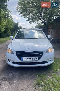 Седан Peugeot 301 2013 в Сокале