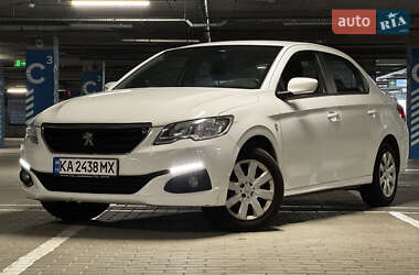Седан Peugeot 301 2017 в Києві