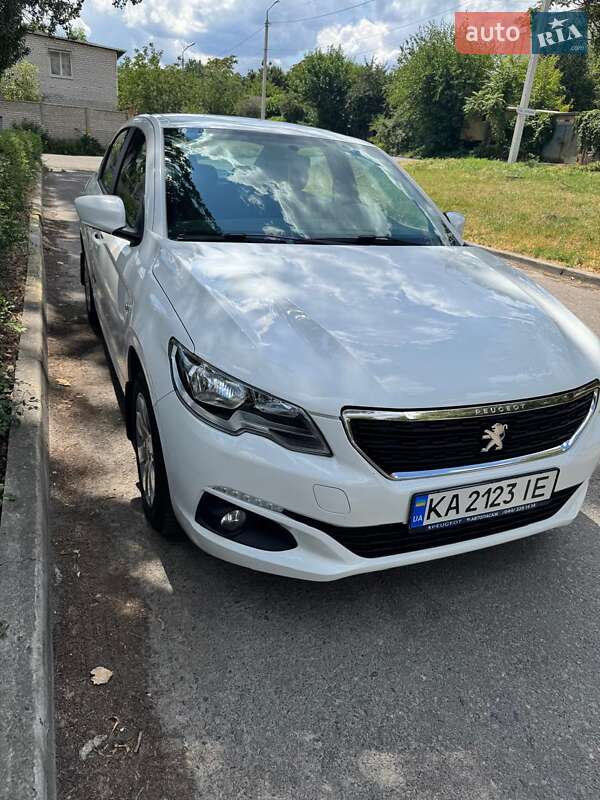 Седан Peugeot 301 2021 в Дніпрі