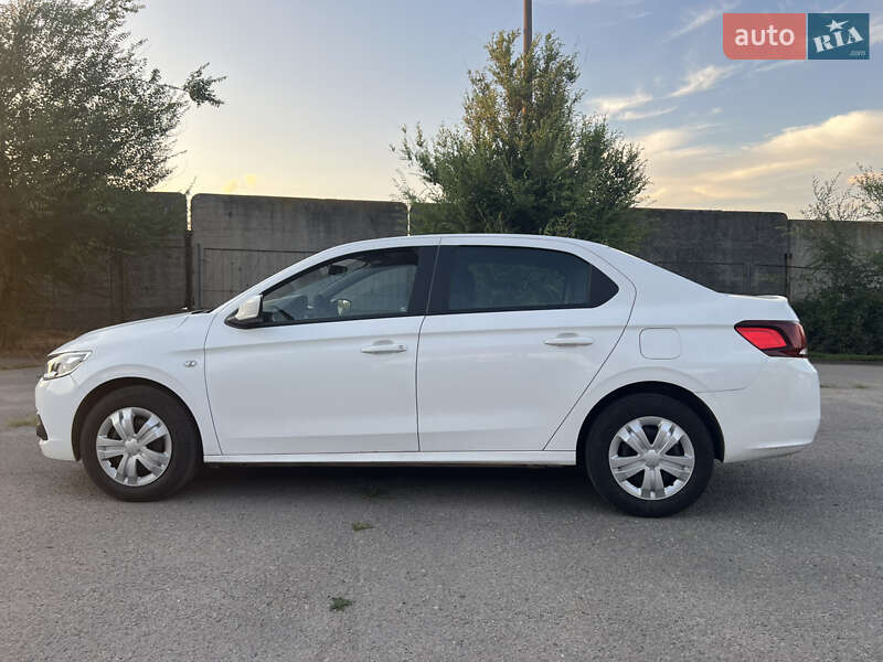 Седан Peugeot 301 2020 в Дніпрі