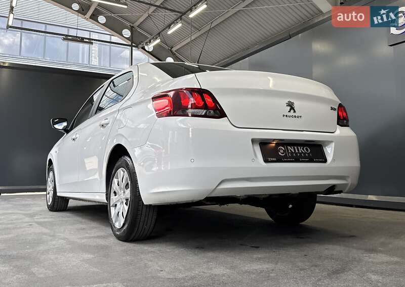Седан Peugeot 301 2020 в Києві