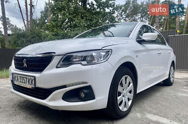 Седан Peugeot 301 2018 в Киеве