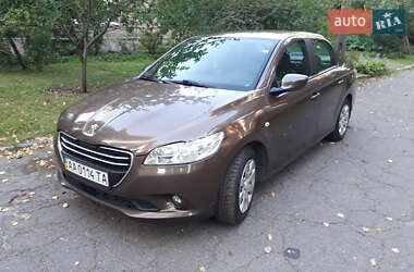 Седан Peugeot 301 2016 в Києві