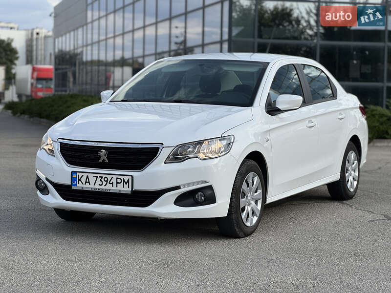 Peugeot 301 2021