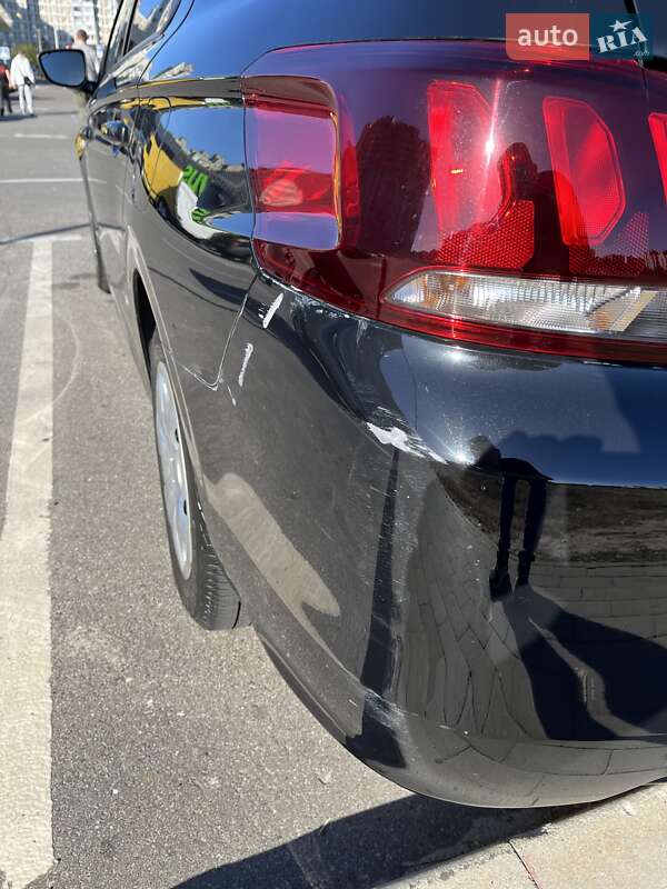 Седан Peugeot 301 2019 в Києві