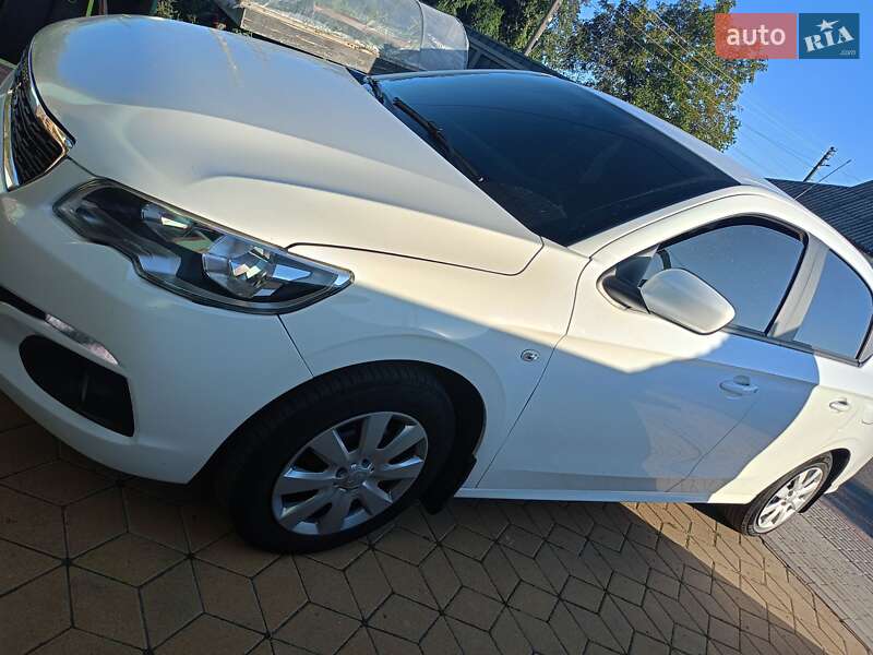 Седан Peugeot 301 2017 в Белой Церкви