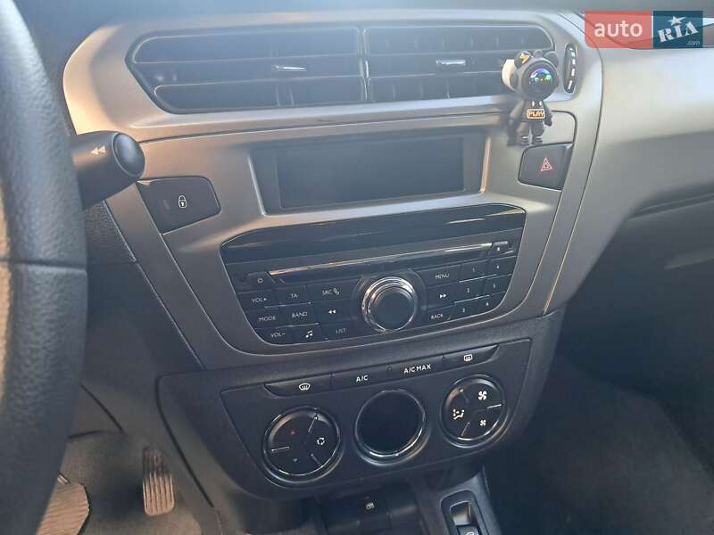 Седан Peugeot 301 2019 в Києві