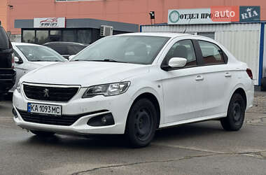 Седан Peugeot 301 2018 в Киеве