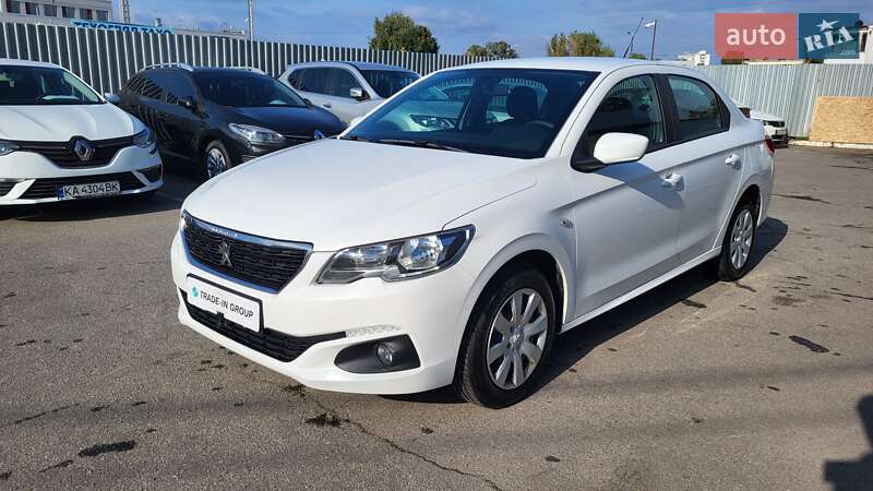 Peugeot 301 2021