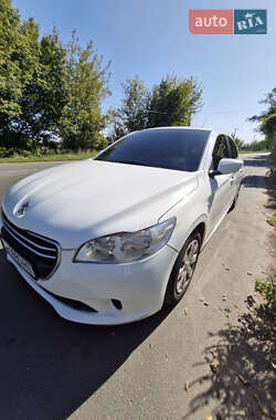 Седан Peugeot 301 2013 в Черкасах