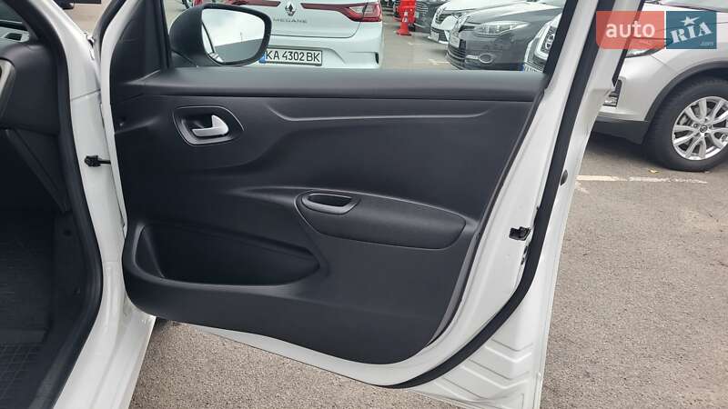 Седан Peugeot 301 2021 в Киеве