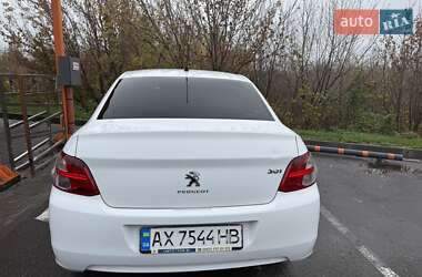 Седан Peugeot 301 2016 в Харкові