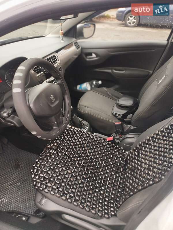 Седан Peugeot 301 2021 в Киеве