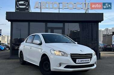 Седан Peugeot 301 2016 в Києві