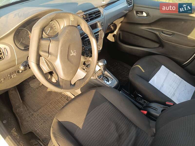 Седан Peugeot 301 2021 в Киеве