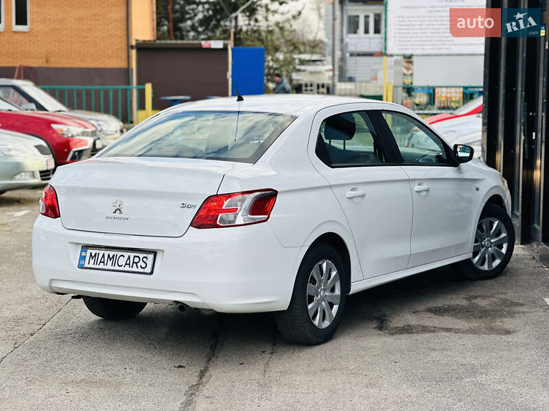 Седан Peugeot 301 2013 в Харькове