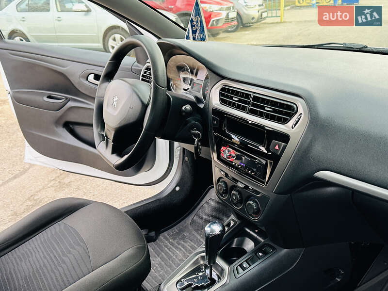 Седан Peugeot 301 2013 в Харькове